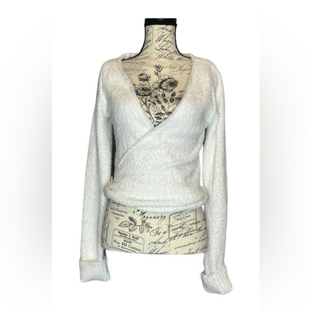 Fluffy white tie cropped top Maverick the Collection